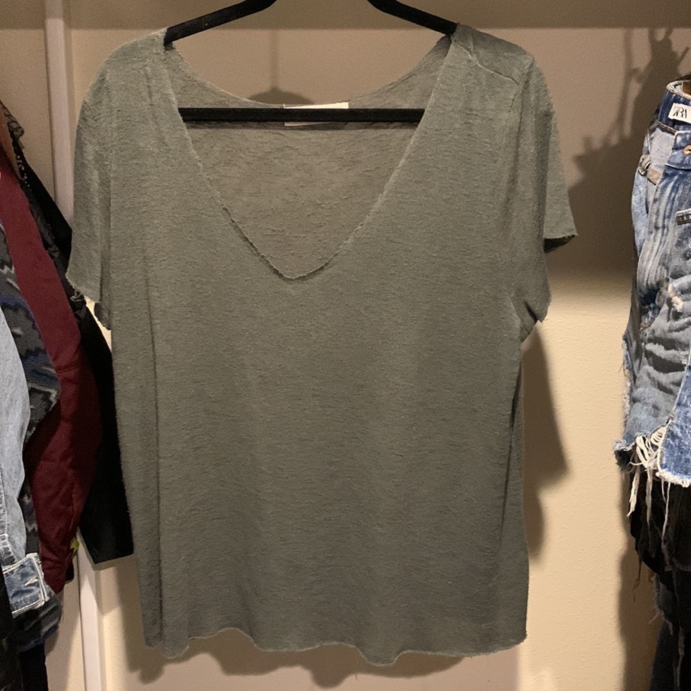Green v neck t shirt